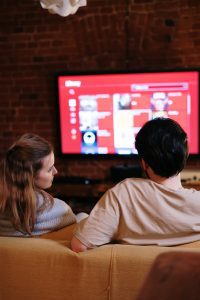 Comparing IPTV with Other Streaming Services
